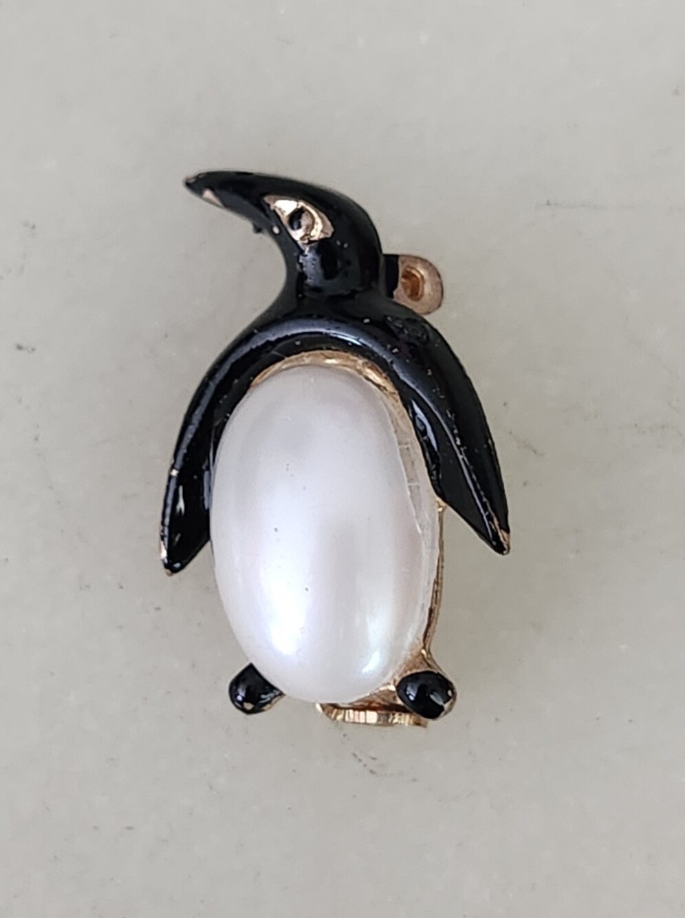 Vtg Made In Korea Black Enamel Penguin Faux Pearl Accent Brooch